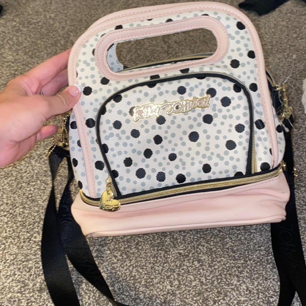 Betty Johnson lunch box
